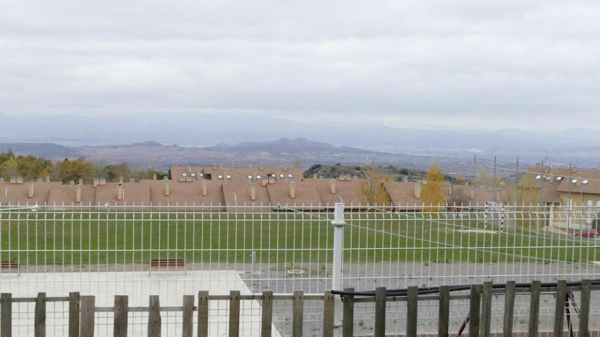 Vino Montaña&jardín Garaje NETFLIX WIFI INCLUIDO, Apartamento Sojuela Exterior foto